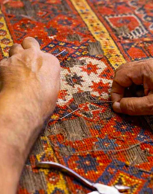 Restauration et réparation de tapis - PATRETAPIS dans toute la France : Réparation restauration de tapis et tapisserie : réparation des lisières, restauration des franges de tapis, traitement des trames, resserrage des nœuds de tapis dans toute la France